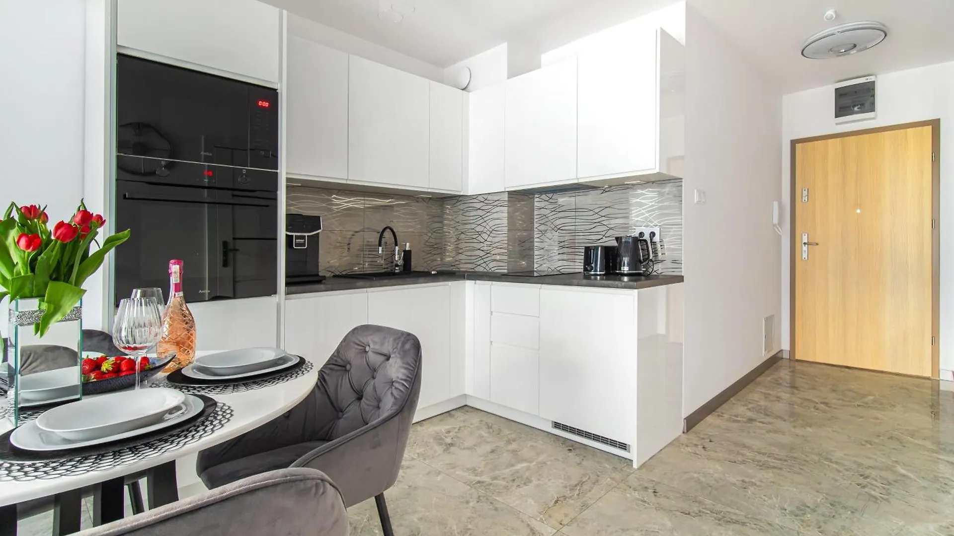 Silver - Porta Mare Baltica Kolobrzeg Apartment